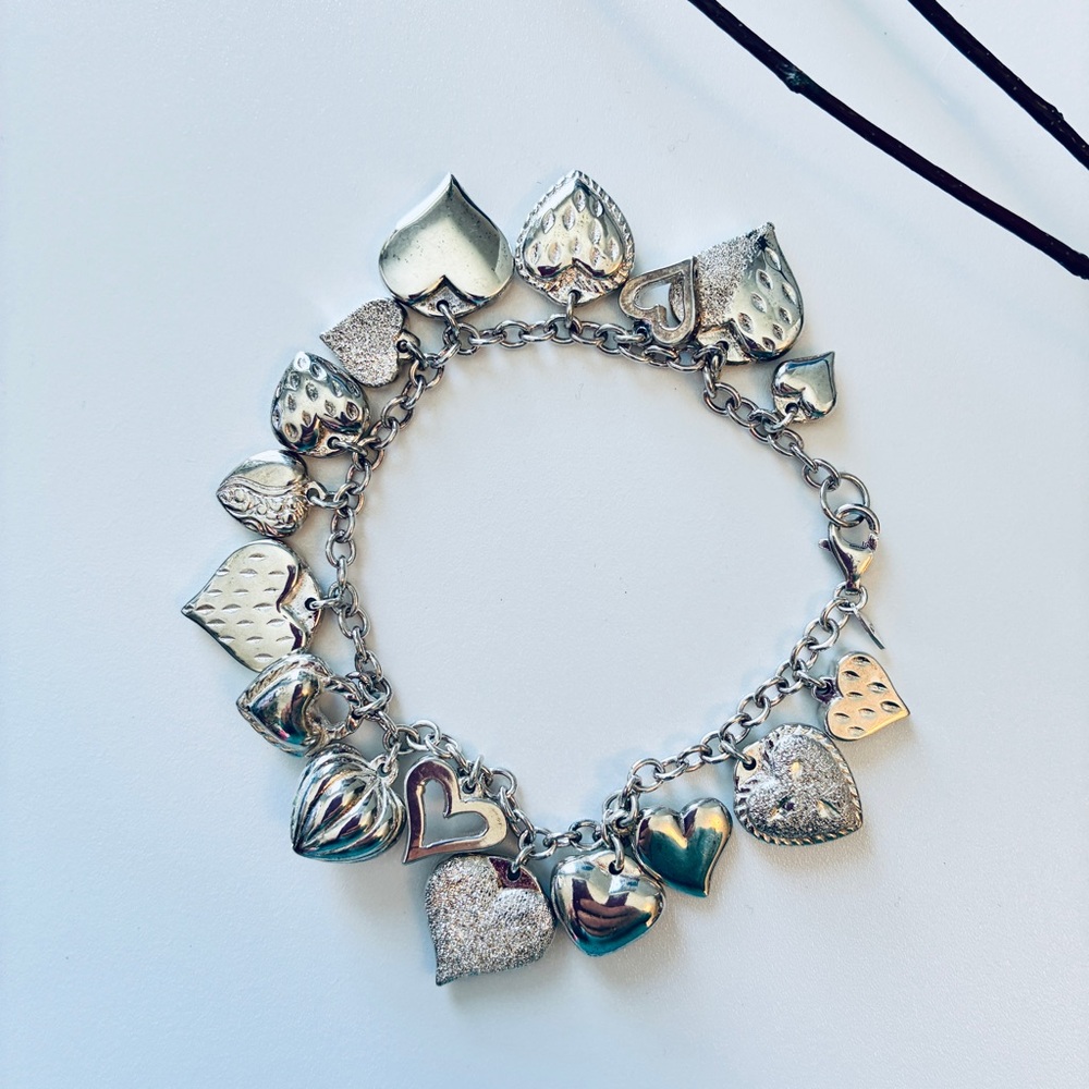 JCM Mauritius 925 Sterling Silver Puffy Heart Charm Bracelet - Picture 2 of 5